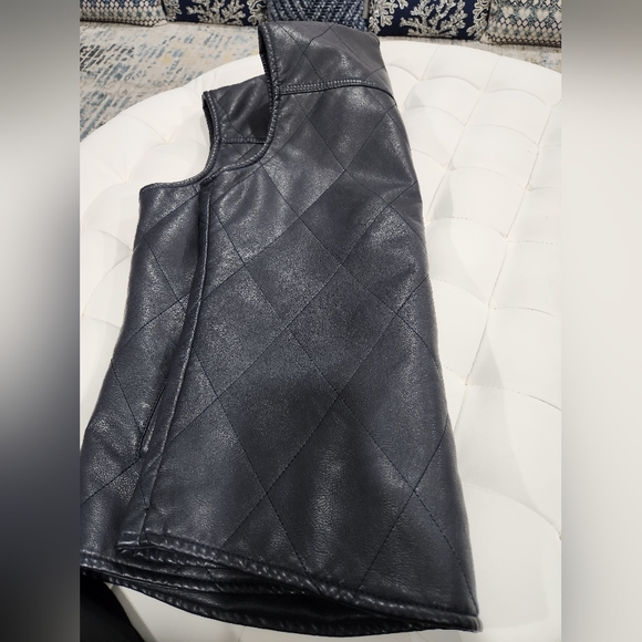 Men's Blue Vest Modern Fit jacket outerwear L Leather NWT - Picture 2 of 11